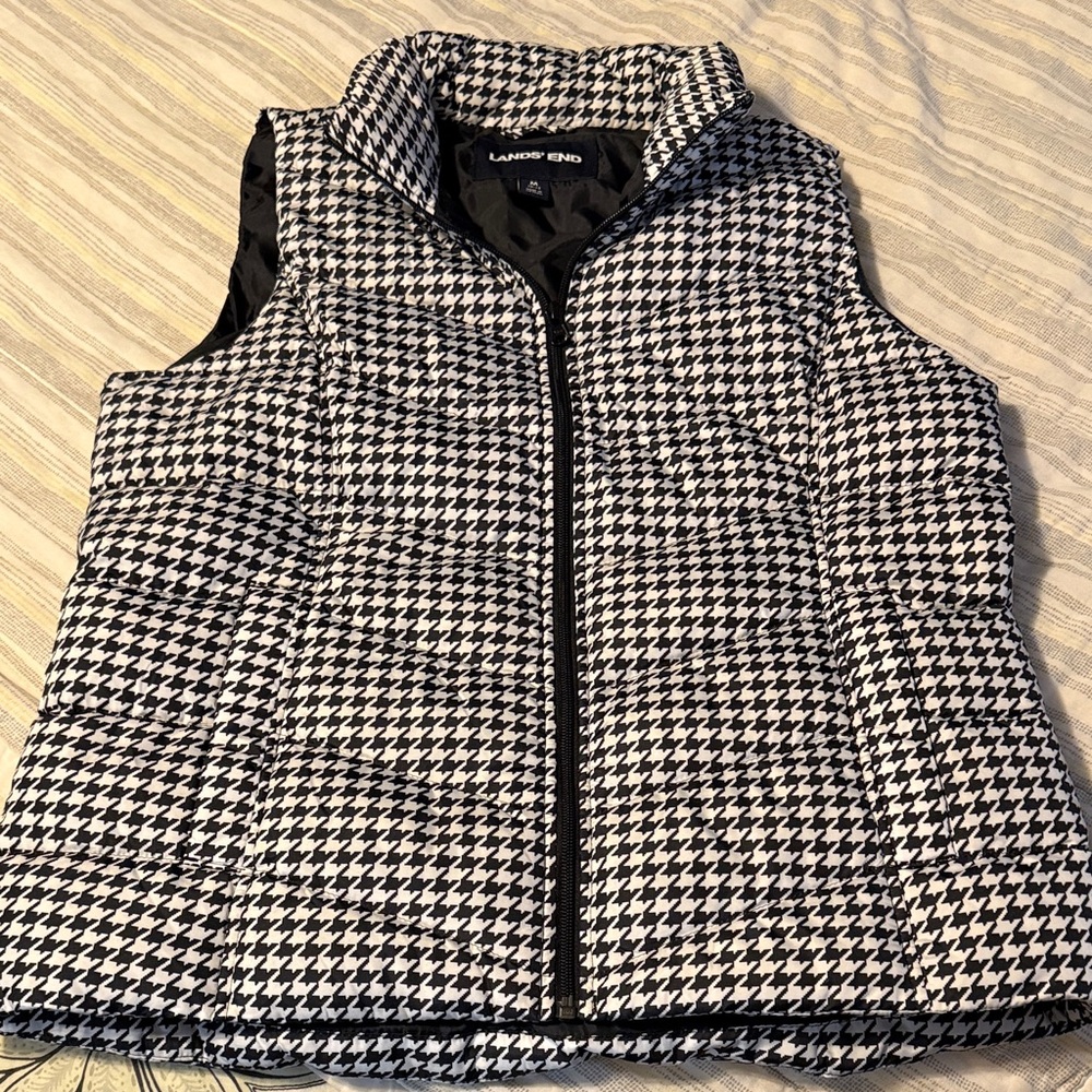 Lands' End Women's Houndstooth Puffer Vest